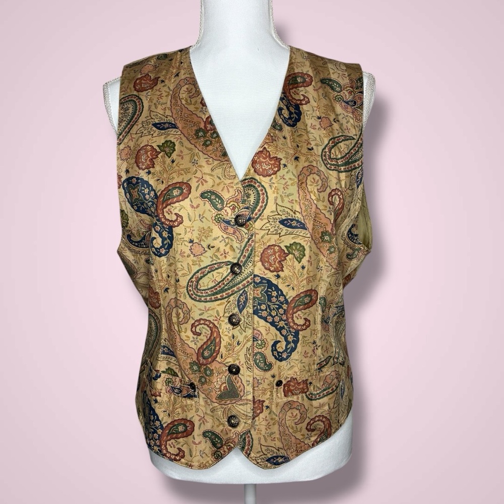 Vintage Liz Wear Tan Paisley Sleeveless Button Front Vest Size Medium
